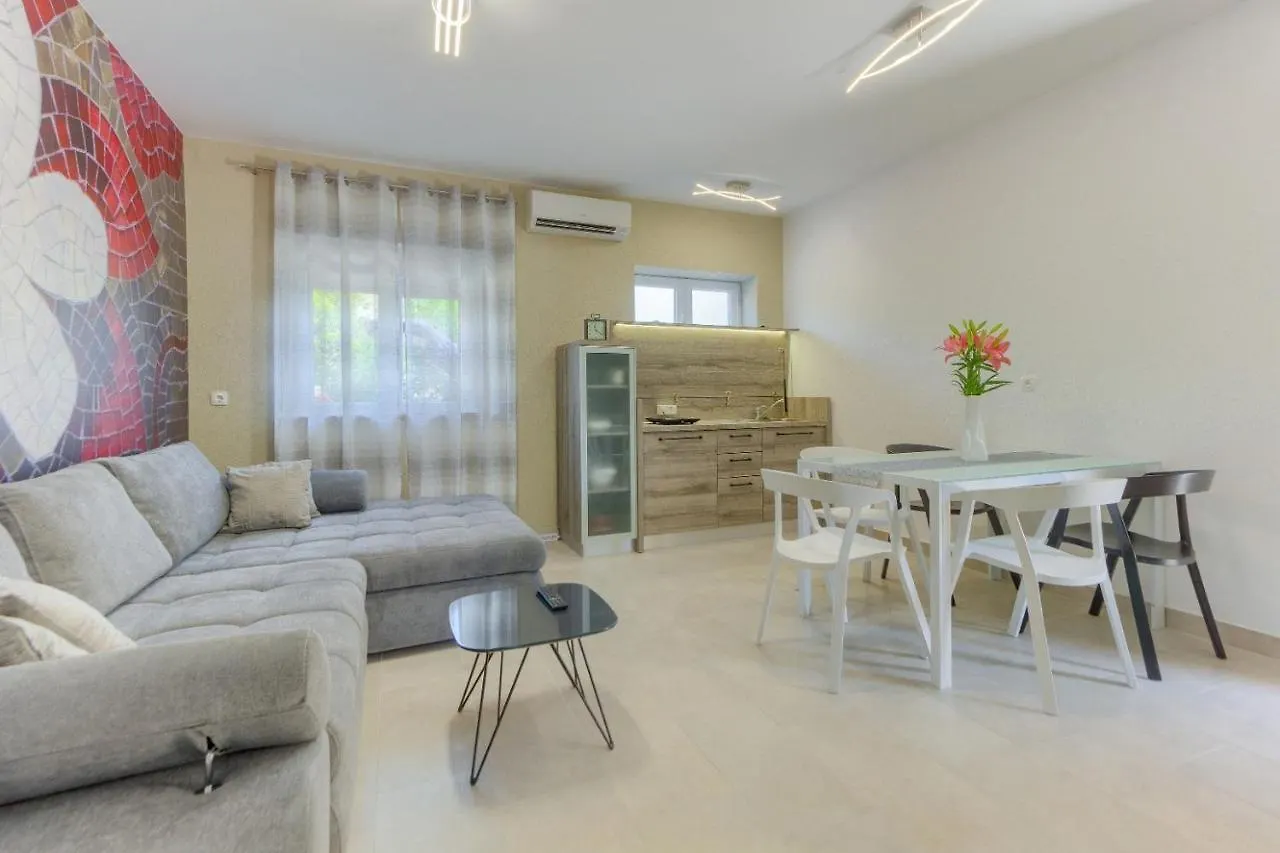 Castle Bay Apartment Kastela